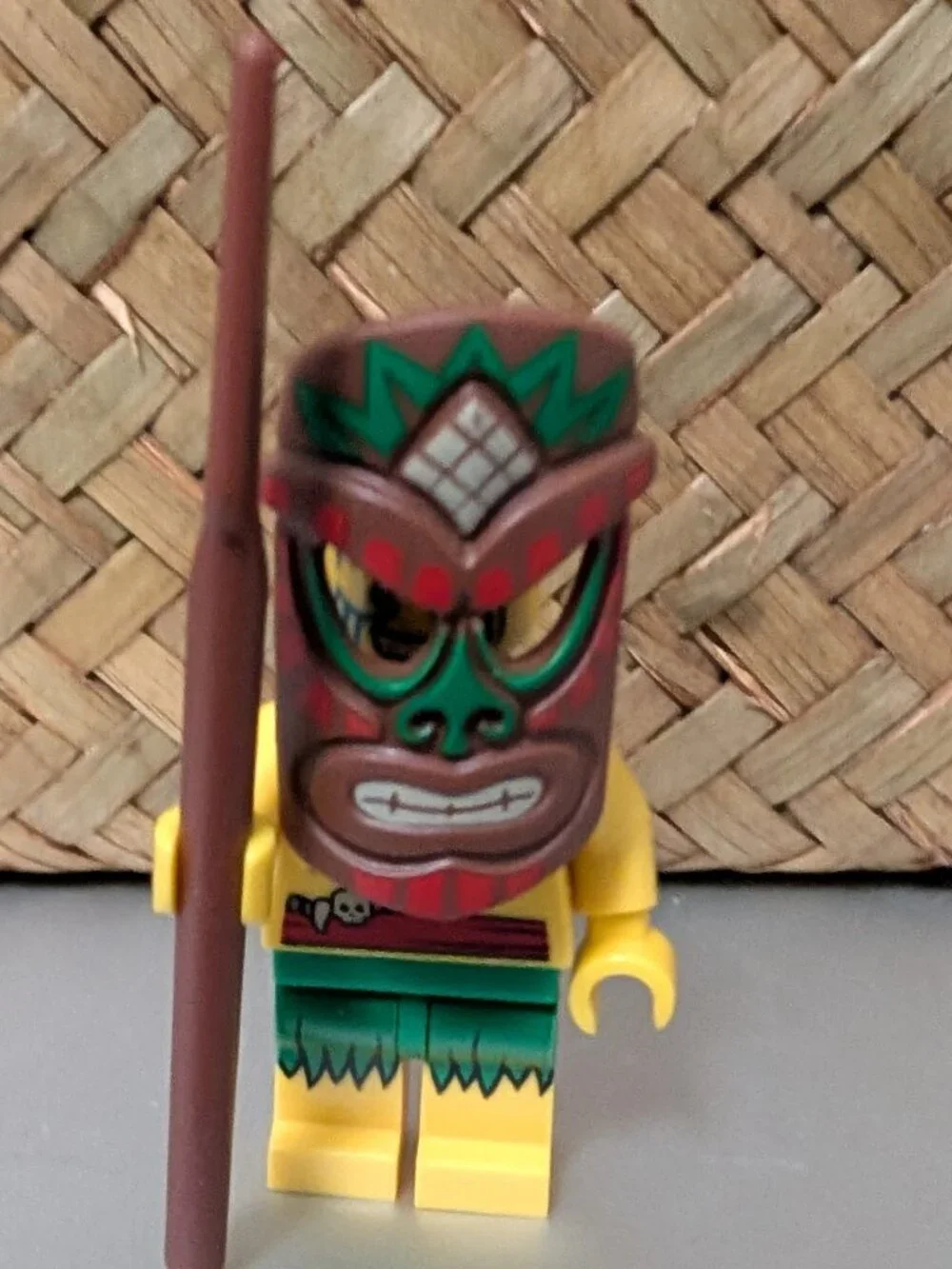 Lego series 11 minifigure - island warrior